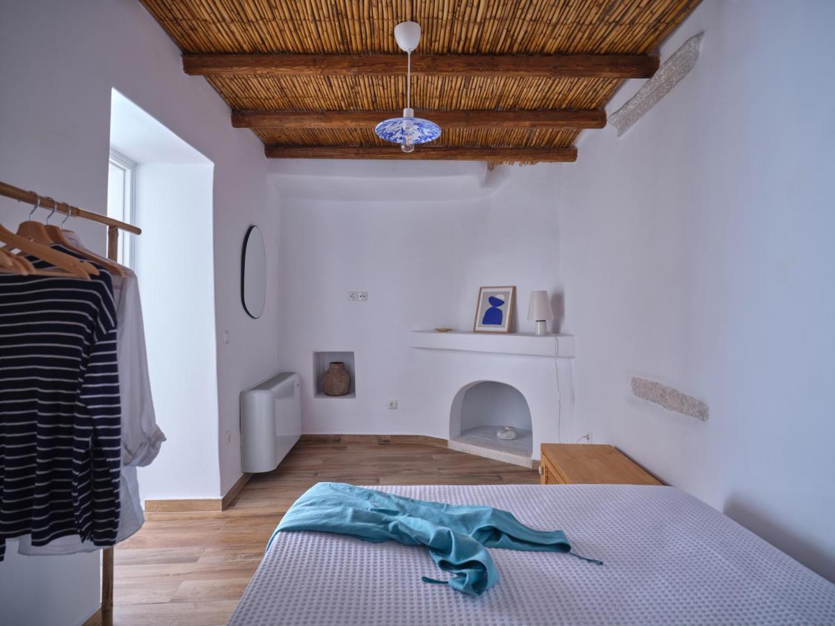 Retreat Paros - The Arch Apartment Екстер'єр фото