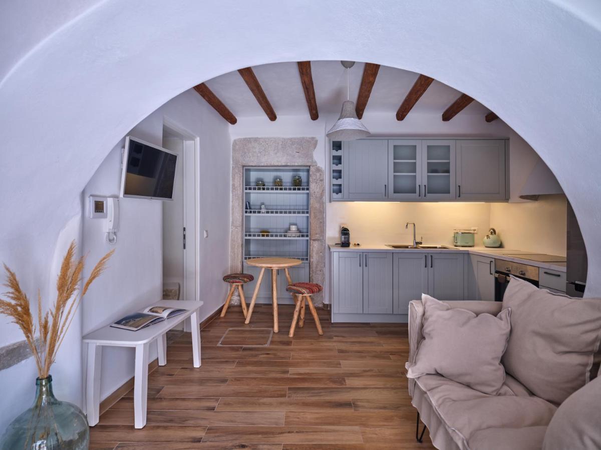 Retreat Paros - The Arch Apartment Екстер'єр фото